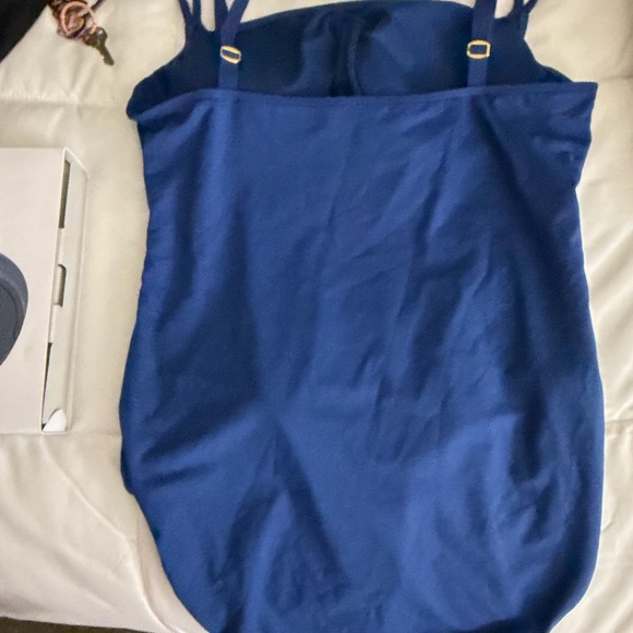 Nordstrom Swimsuit (bleu by rod beattie) - Picture 6 of 8